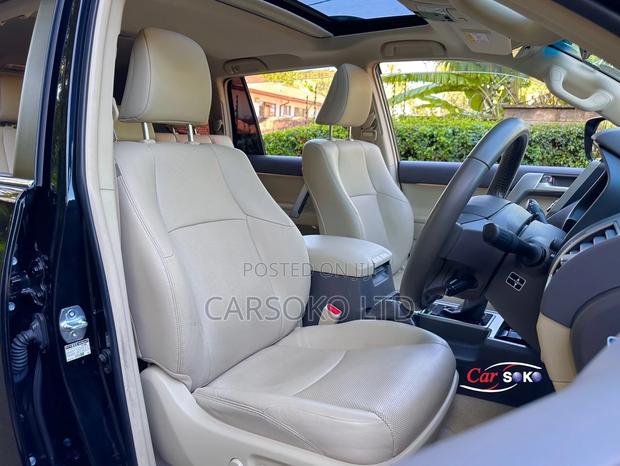 Toyota Land Cruiser Prado 2.8 2018 - Black - Off-Road Package
