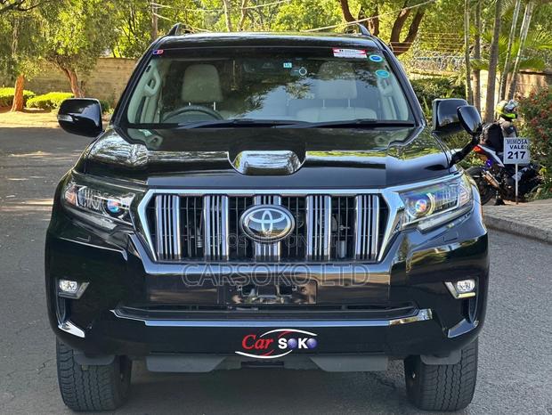 Toyota Land Cruiser Prado 2.8 2018 - Black - Off-Road Package