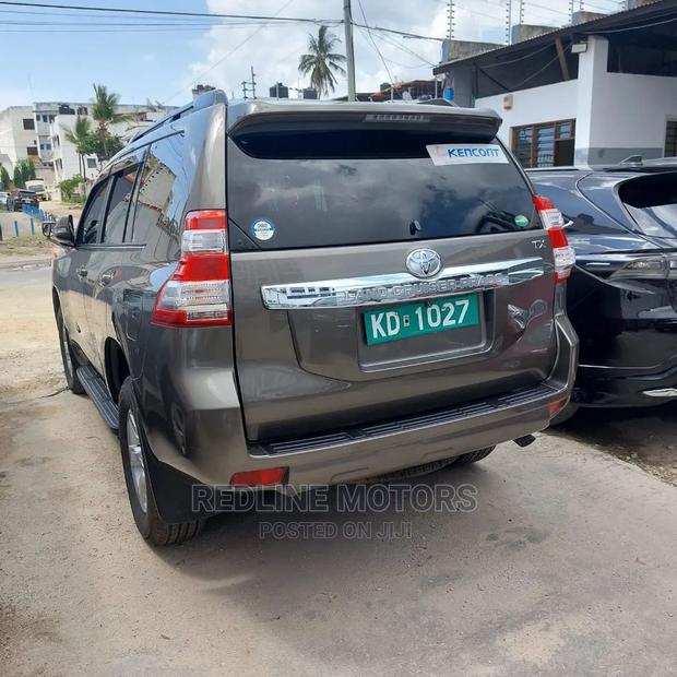 2016 Land Cruiser Prado Brown Toyota - Off-Roading Masterpiece