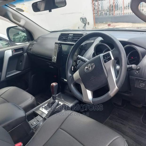 2016 Land Cruiser Prado Brown Toyota - Off-Roading Masterpiece