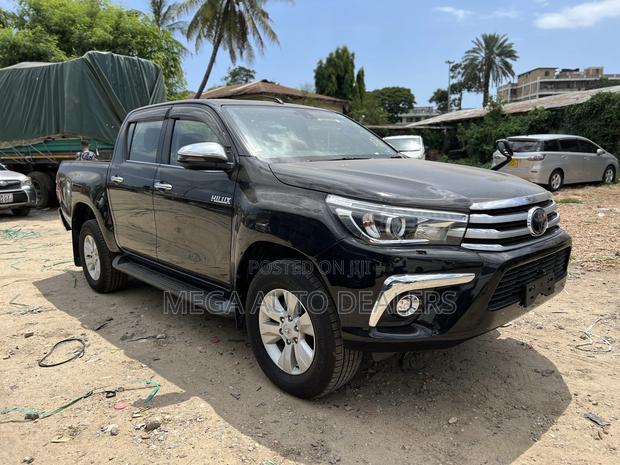 2018 Toyota Hilux Black Edition: Durable and Stylish