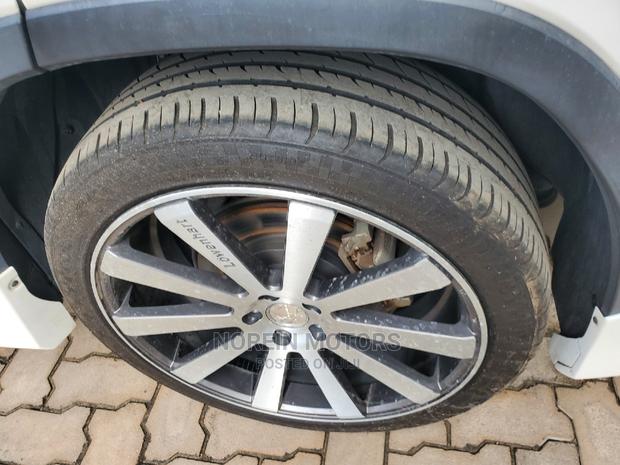 White 2018 Toyota Harrier - Stylish SUV for Purchase