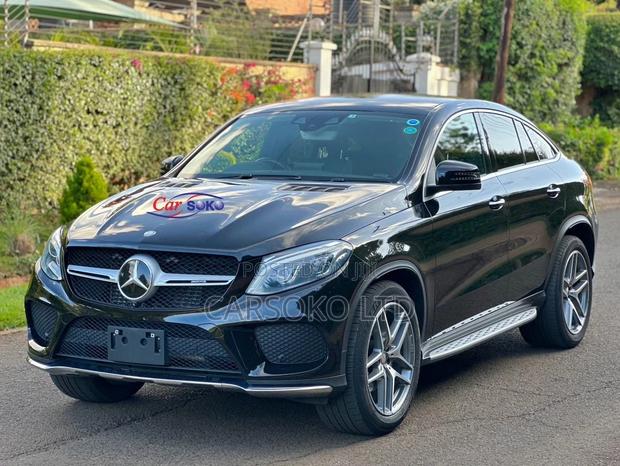 Luxury 2017 Mercedes-Benz G-Class G 350 D in Black - Premium Offer!
