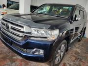 2016 Toyota Land Cruiser in Blue: Power, Style, and Durability for sale