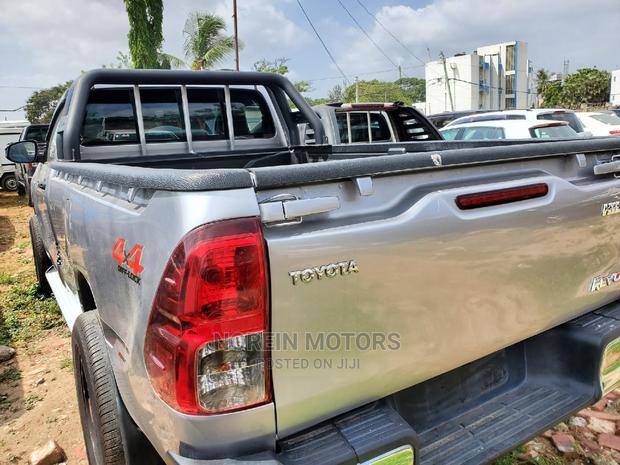 2016 Toyota Hilux Silver - Rugged and Reliable Pickup