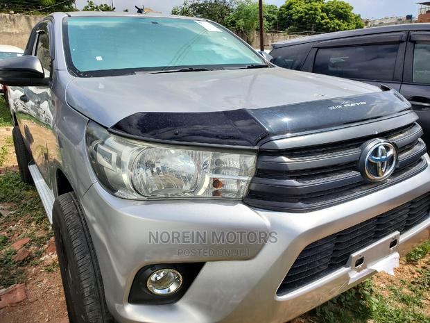 2016 Toyota Hilux Silver - Rugged and Reliable Pickup