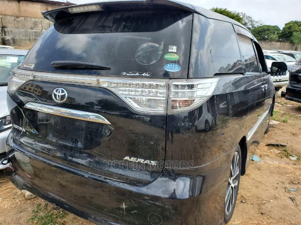 2016 Toyota Estima Black: Luxury MPV for Sale