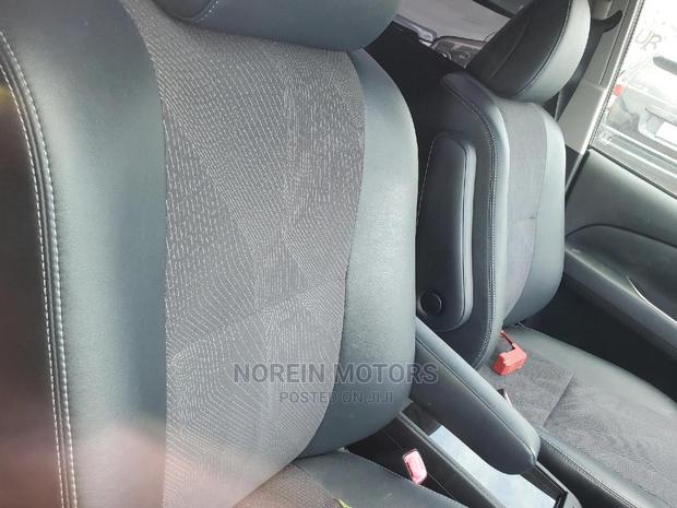 2016 Toyota Estima Black: Luxury MPV for Sale