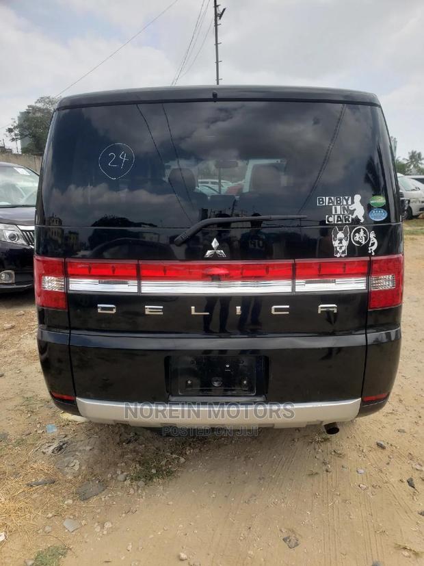 Black Mitsubishi Delica 2015: Affordable SUV for Adventure