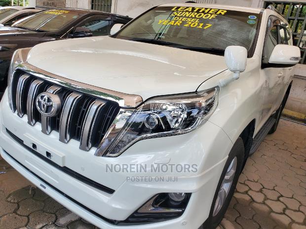 Off-White 2017 Toyota Land Cruiser Prado: Perfect for Outdoor Lovers