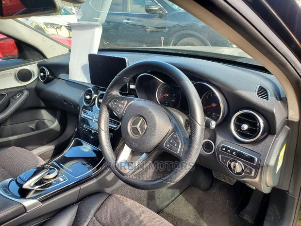 2015 Mercedes-Benz C200 - Matt Black Edition: Elegance on Wheels