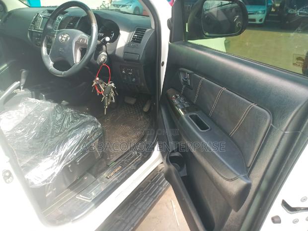 Toyota Fortuner 2.7 AWD 2015 White