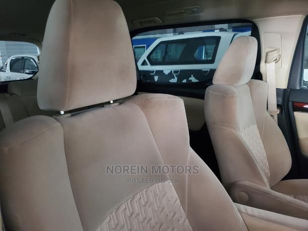 Pre-owned 2015 Toyota Alphard in Black: Stylish MPV