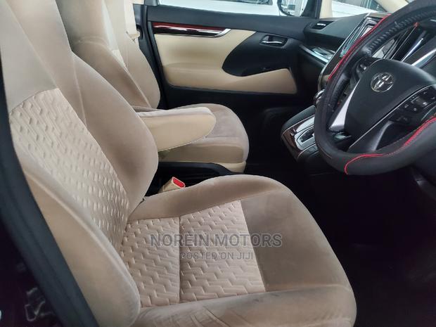 Pre-owned 2015 Toyota Alphard in Black: Stylish MPV