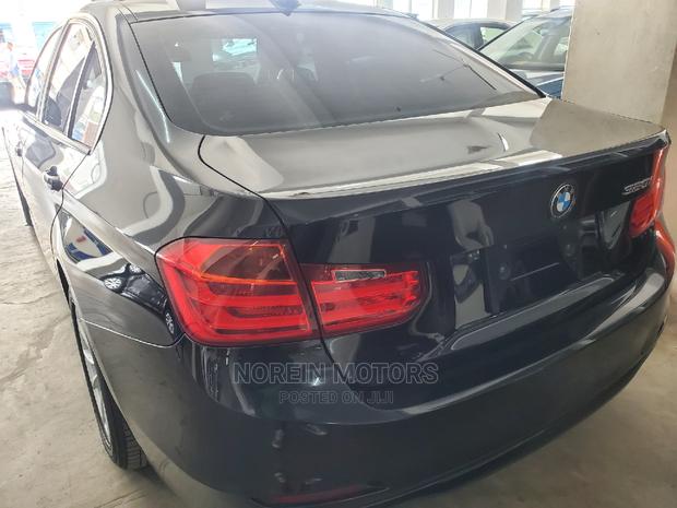 Gray 2015 BMW 320i: Sporty Luxury Car