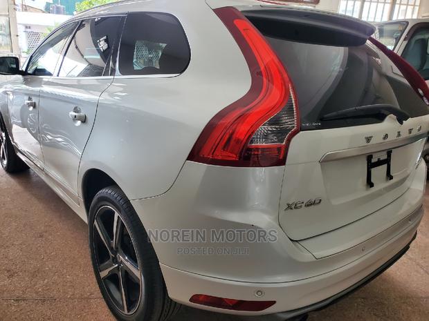Off White Volvo XC60 2016 - Premium Used SUV Available