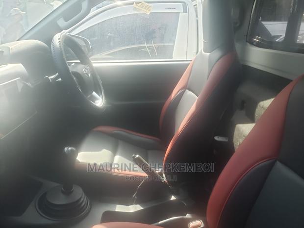Toyota Hilux WORKMATE 4x4 2015 White