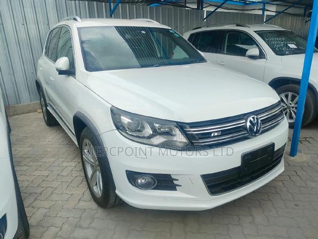 2015 Volkswagen Tiguan in White: Modern SUV for Your Drive