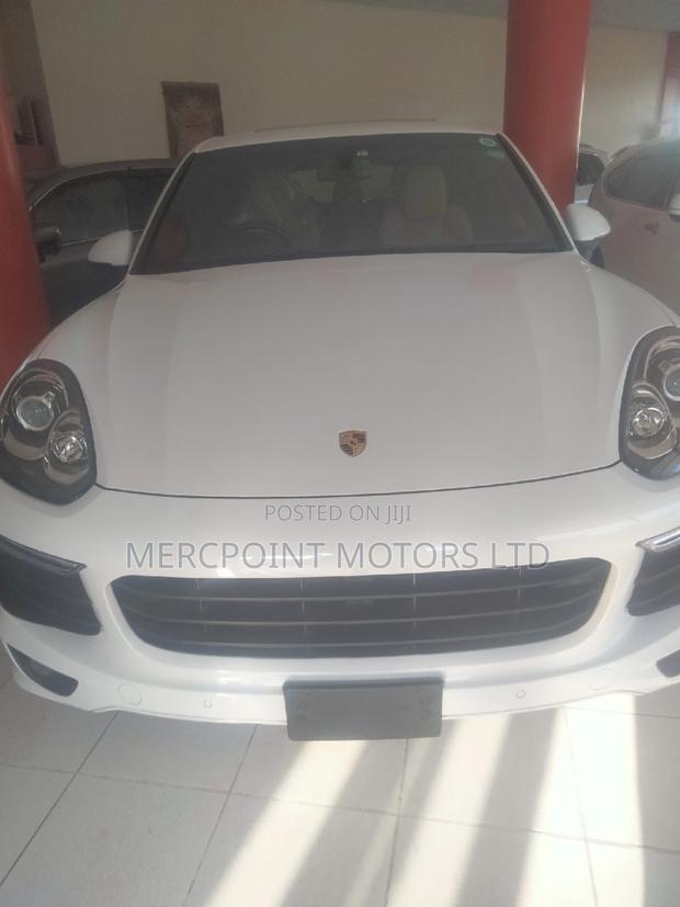 2015 Porsche Cayenne - White - Pre-owned