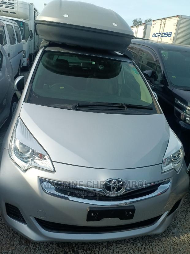 Toyota Ractis 1.5 AWD 2016 Silver