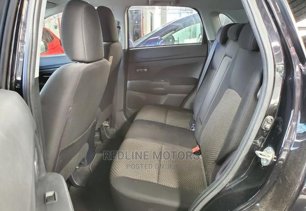 Mitsubishi RVR 2016: Sleek Matt Black SUV for Sale