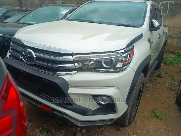 Toyota Hilux WORKMATE 2015 Pearl