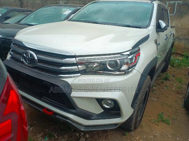 Toyota Hilux WORKMATE 2015 Pearl