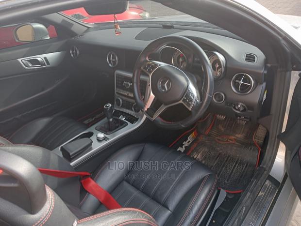2015 SL-Class Mercedes-Benz Silver - Elegant Roadster Up for Grabs