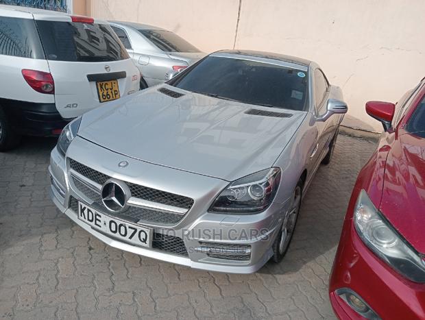 2015 SL-Class Mercedes-Benz Silver - Elegant Roadster Up for Grabs