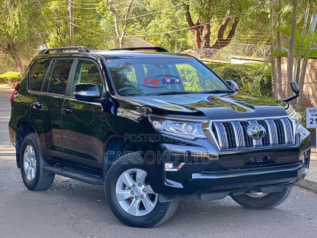 Luxury 2017 Toyota Land Cruiser Prado Black - Perfect for Adventure