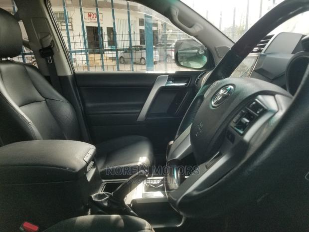 2015 Toyota Land Cruiser Prado - Black - High-End SUV