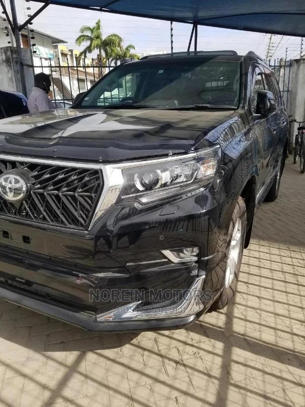 2015 Toyota Land Cruiser Prado - Black - High-End SUV