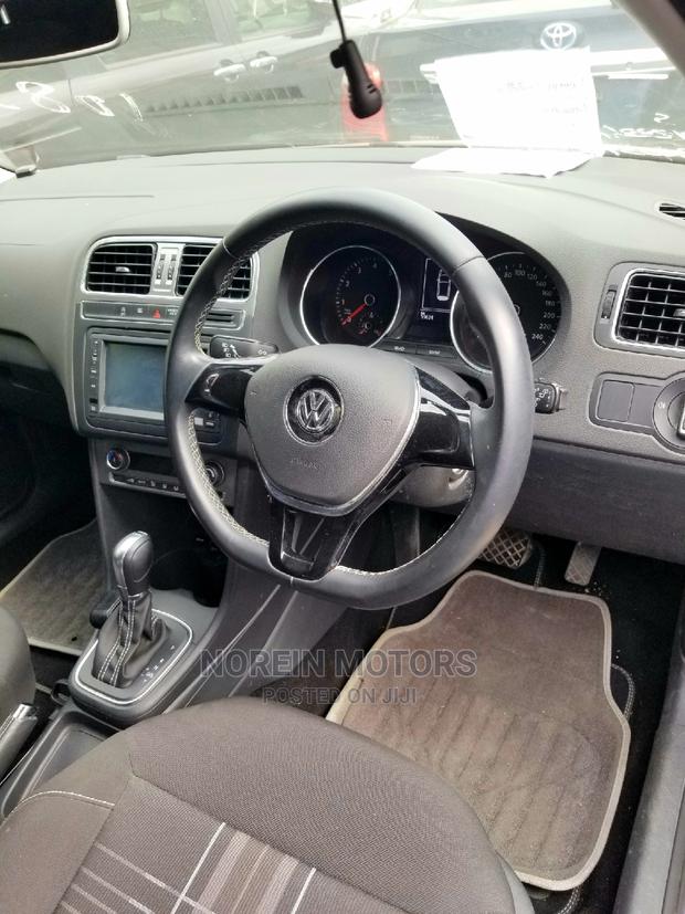 New Black Volkswagen Polo 2015 - Premium Hatchback