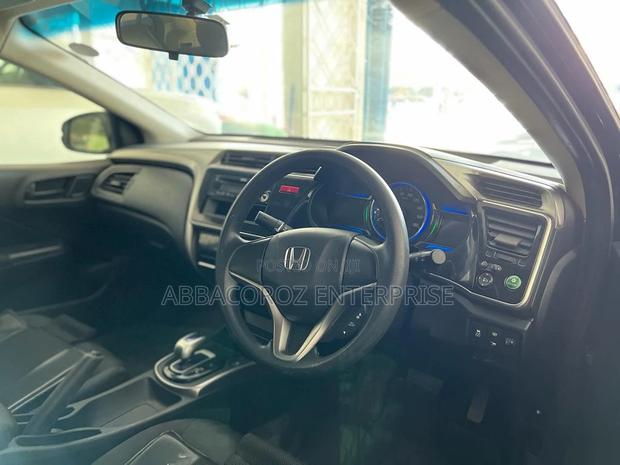 Honda Grace 1.5 Hybrid FWD 2015 Black