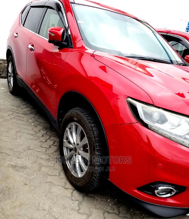 Used 2015 Nissan X-Trail Red - Perfect for Adventure