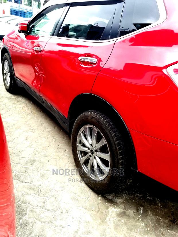 Used 2015 Nissan X-Trail Red - Perfect for Adventure