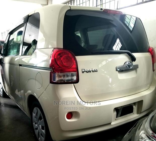 2015 Toyota Porte Pearl - Stylish Compact Vehicle for Sale