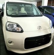 2015 Toyota Porte Pearl - Stylish Compact Vehicle for Sale for sale
