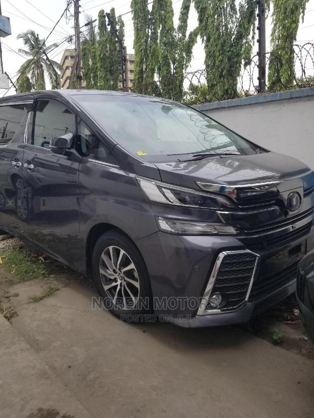 New 2016 Toyota Vellfire in Purple: Stylish MPV for Sale