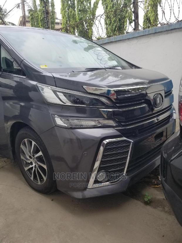 New 2016 Toyota Vellfire in Purple: Stylish MPV for Sale