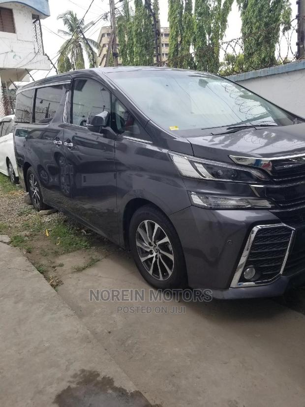 New 2016 Toyota Vellfire in Purple: Stylish MPV for Sale