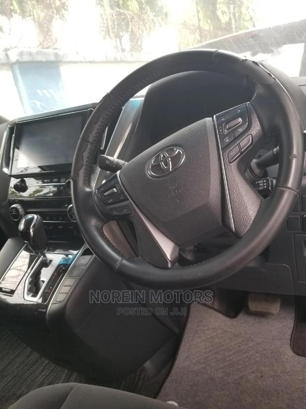 New 2016 Toyota Vellfire in Purple: Stylish MPV for Sale