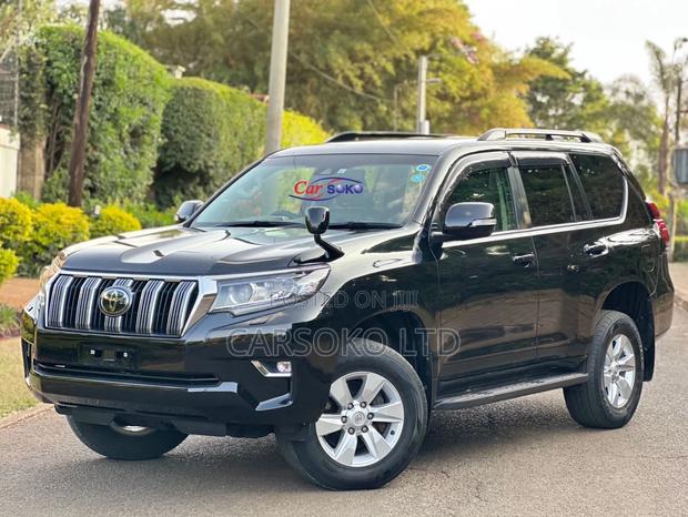Matt Black Land Cruiser Prado 2017 - Toyota's Off-Road Master