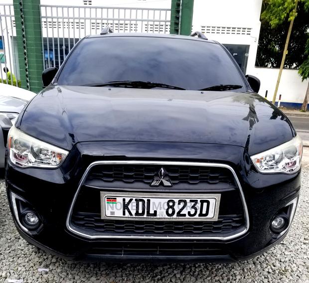 Mitsubishi RVR Black - 2015 Model Year - Used