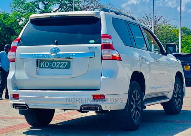 2016 Toyota Land Cruiser Prado White: The Perfect Balance of Power & Comfort