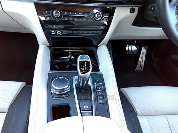 Pre-owned 2017 BMW X6 - Black Edition - Premium SUV
