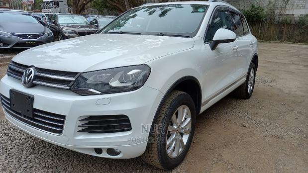 White 2014 VW Touareg - High-Quality Used Car