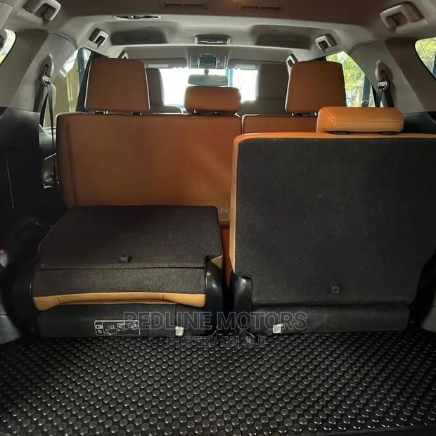 Toyota Fortuner 2016 - Black - 2.8L Diesel 4x4 MT