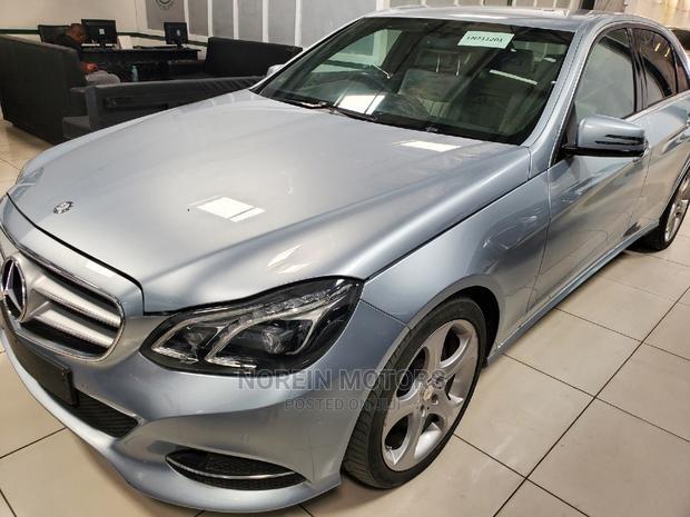 Luxury 2014 Mercedes-Benz E250 SV Premium in Blue