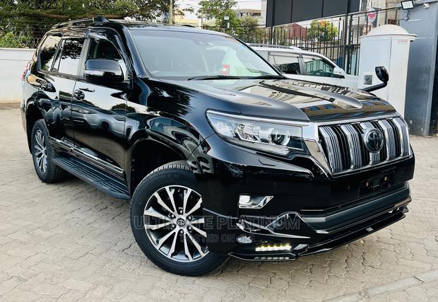 Used Toyota Land Cruiser Prado 2.7 Black - 2018 Off-Road Adventure Vehicle